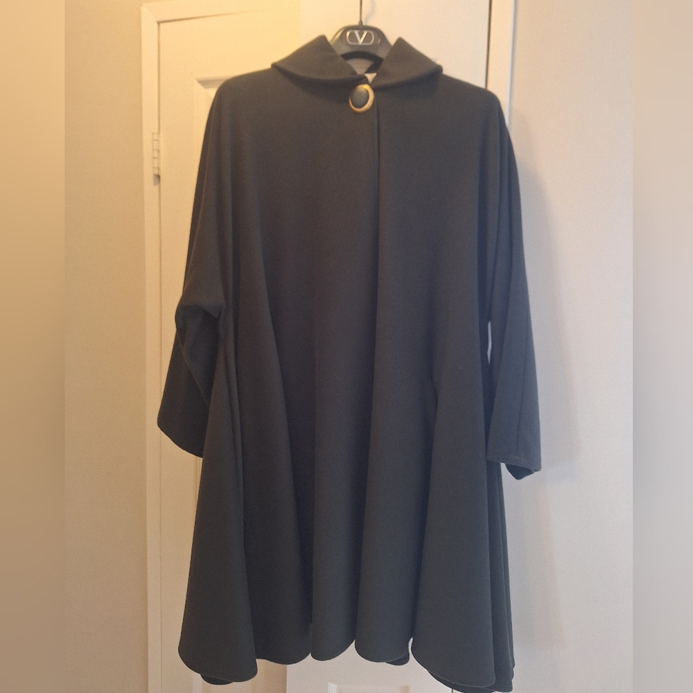 Elegant Karl Lagerfeld Women's Coat